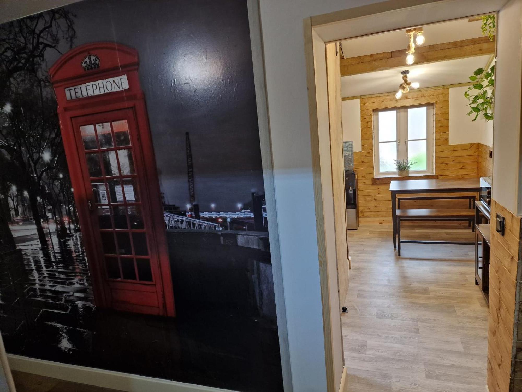 Two-Bedroom Cosy Country Lodge With Private Patio Greenhithe Buitenkant foto