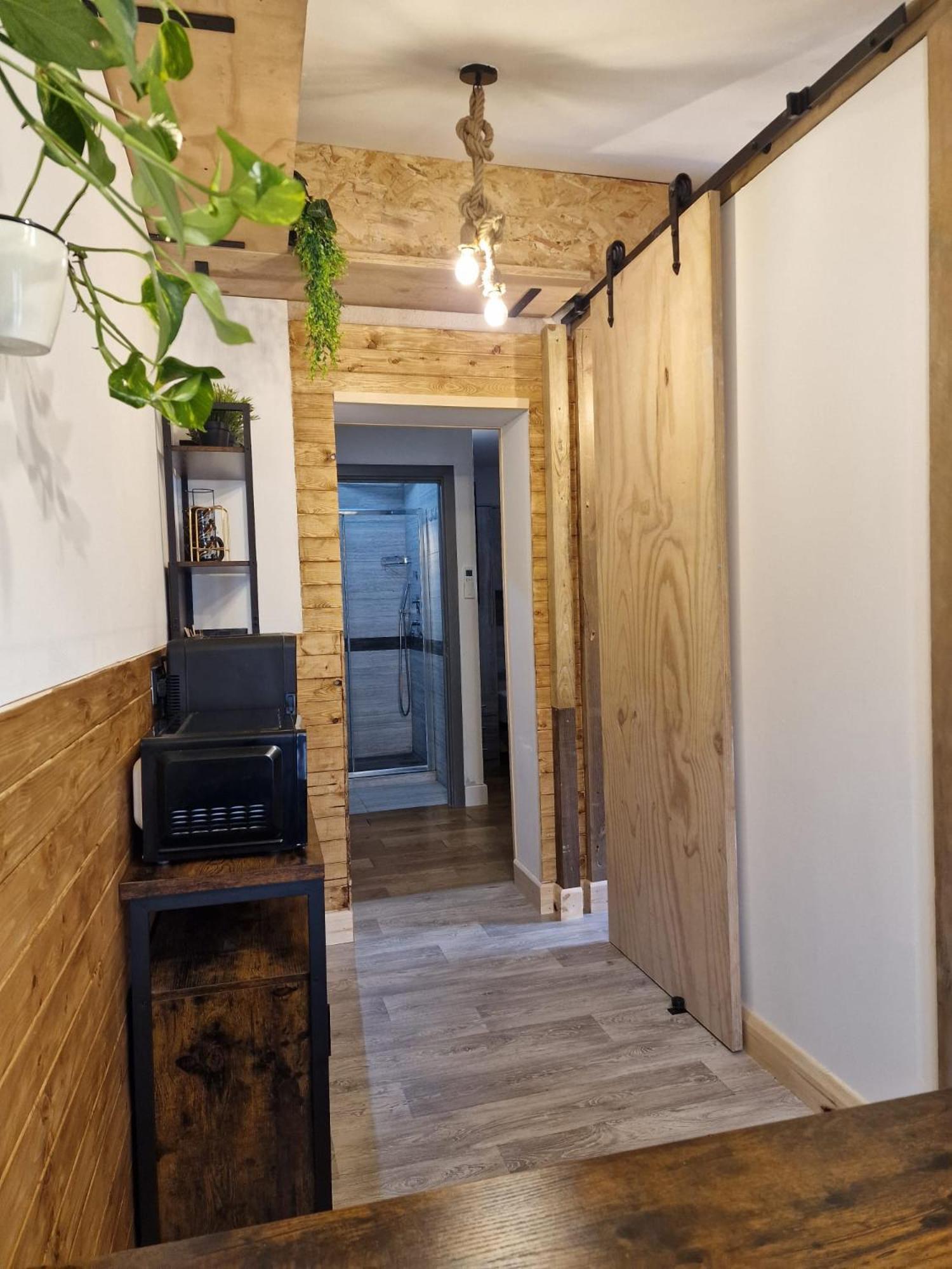 Two-Bedroom Cosy Country Lodge With Private Patio Greenhithe Buitenkant foto