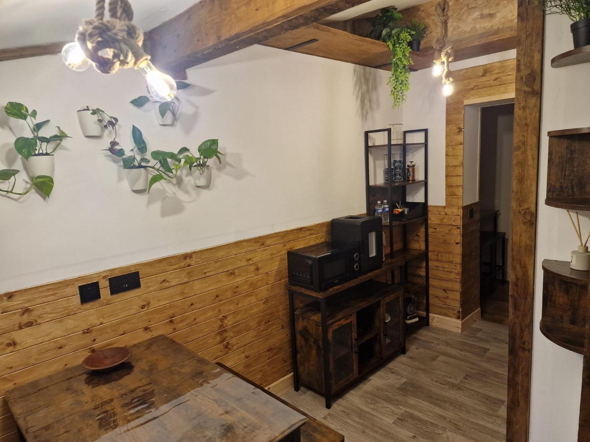 Two-Bedroom Cosy Country Lodge With Private Patio Greenhithe Buitenkant foto